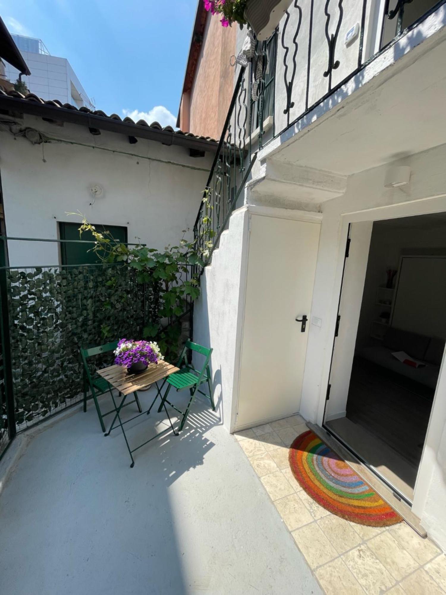 Ferienwohnung Grazioso Monolocale Mailand Exterior foto